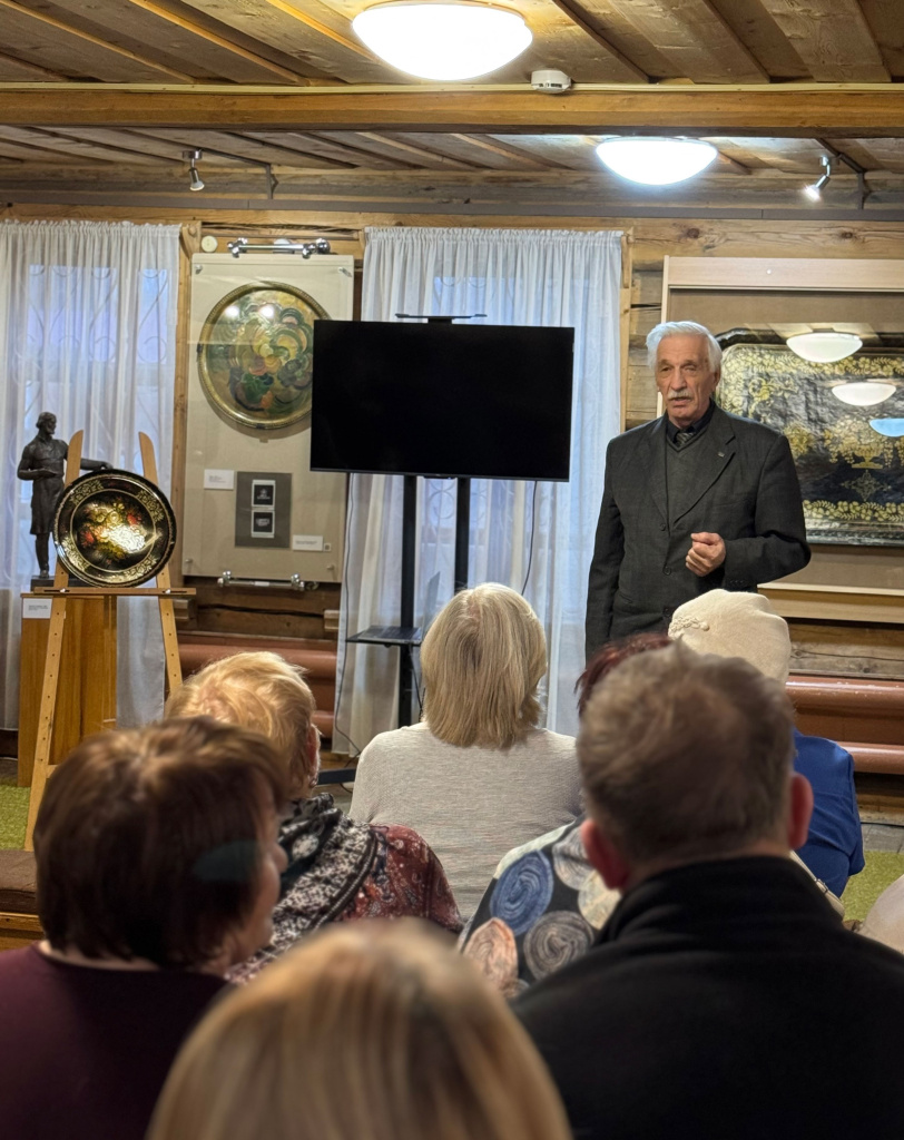 IMG_6490.jpg IMG_6490.jpg