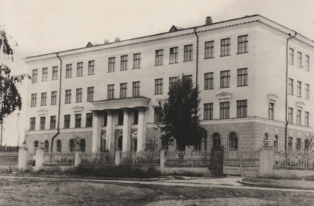 9.-ФНВ-1714-Средняя-школа-№-6-им.-А.-П.jpg 9.-ФНВ-1714-Средняя-школа-№-6-им.-А.-П.jpg