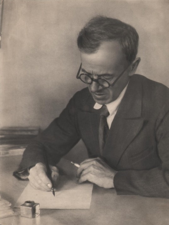 А.П. Бондин за работой, 1930-е гг.jpg