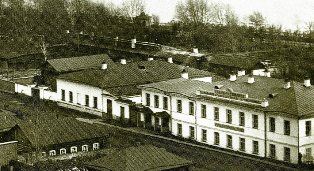 3 -ЗАВОДСКОЕ УЧИЛИЩЕ И ДОМ КЛАРКА.jpg